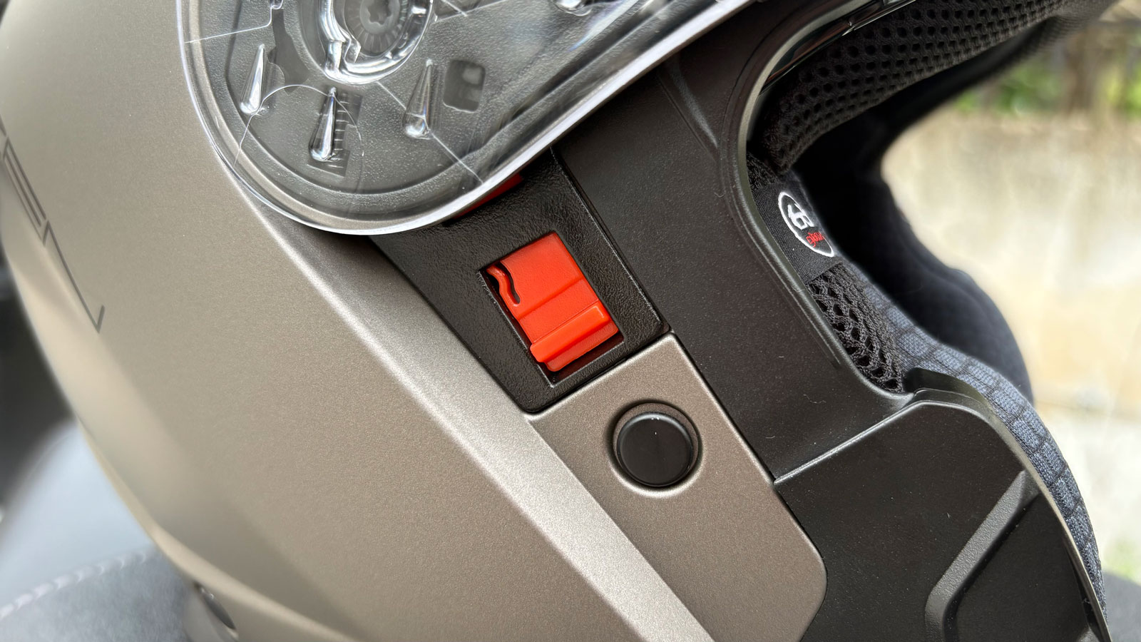 Test κράνος Zen 918: Ανοιγόμενο, γεμάτο features, στα 104 ευρώ